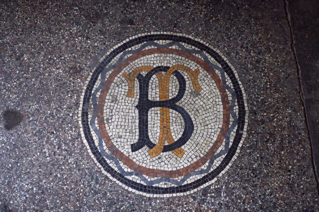 Beautiful Restored - Close To Metro - II Вена Экстерьер фото